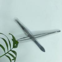 Пинцет для коррекции бровей скошенный Банан